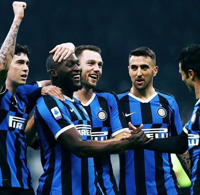 今晚意大利杯焦点战,成都蓉城门线救险,质疑声仍在,赛程密集仍需轮换(中超成都蓉城赛程场地) 今晚意大利杯焦点战,成都蓉城门线救险,质疑声仍在,赛程密集仍需轮换(中超成都蓉城赛程场地)