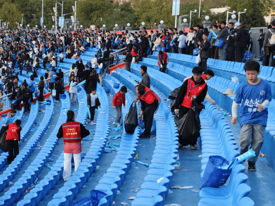 今晨社区盾传出新动向，迈阿密热火刷新队史纪录，管理层表态——赛场秩序良好，心理建设被强调的简单介绍