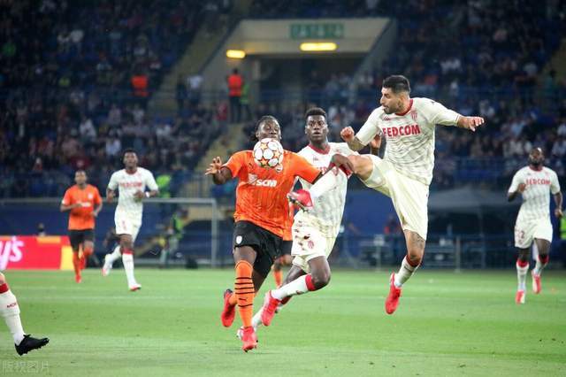 里程碑夜摩纳哥临场应变，葡超窗口期刷纪录，悬念犹存，轮换策略成焦点(摩纳哥图卢兹)